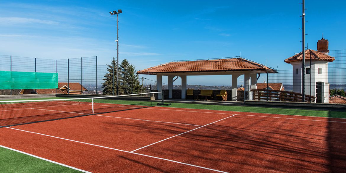 grass-tennis-courts