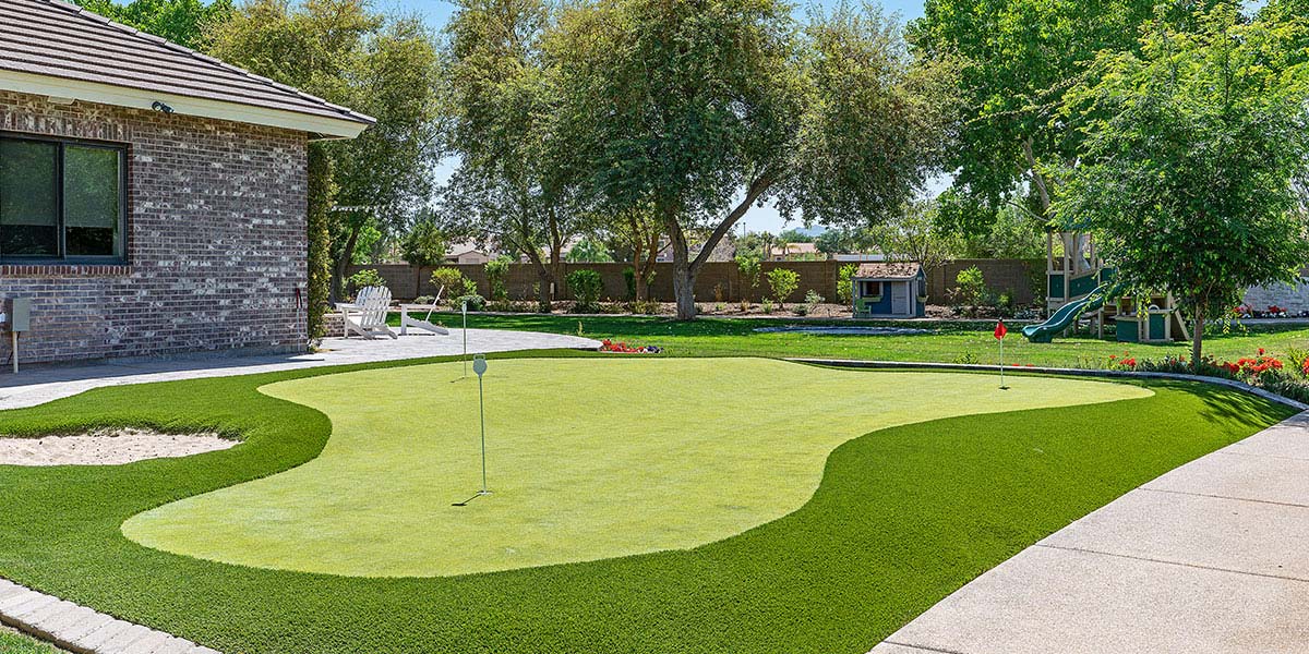 indoor-putting-green